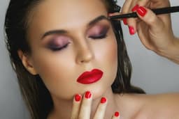 Feathered Brows Makeup