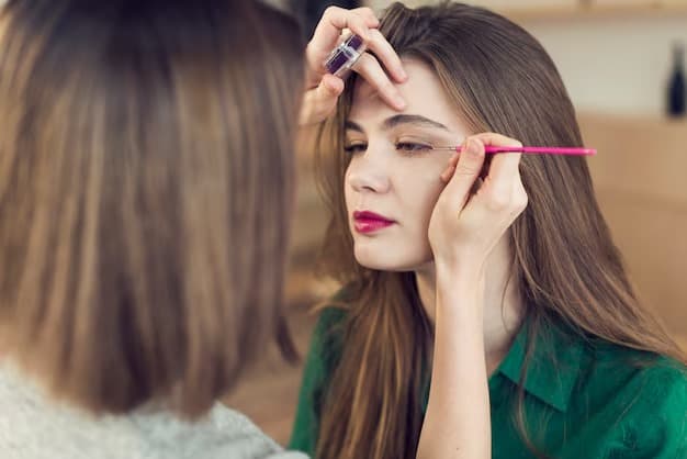 Glitter cut crease for a bold, sparkling eye look.